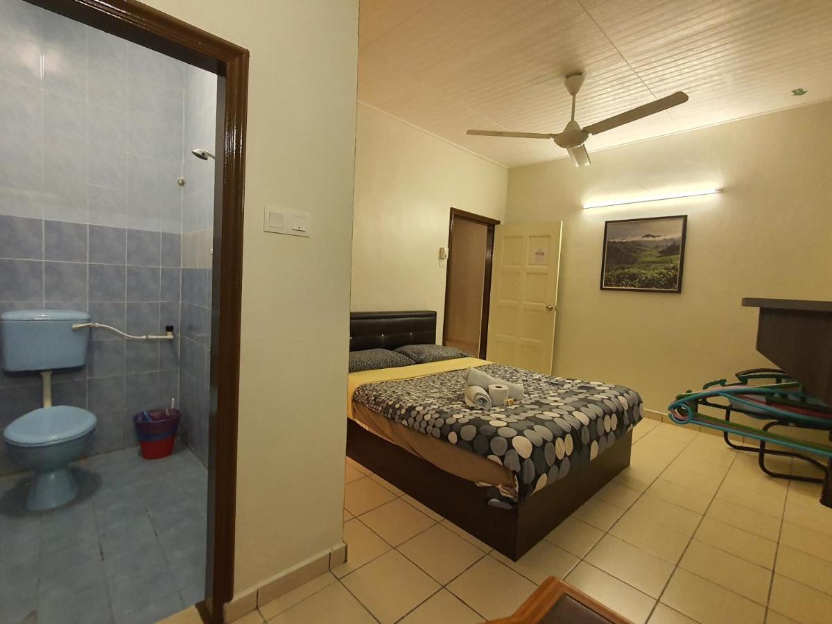 Fathers Guesthouse ตานาห์ราตา ภายนอก รูปภาพ
