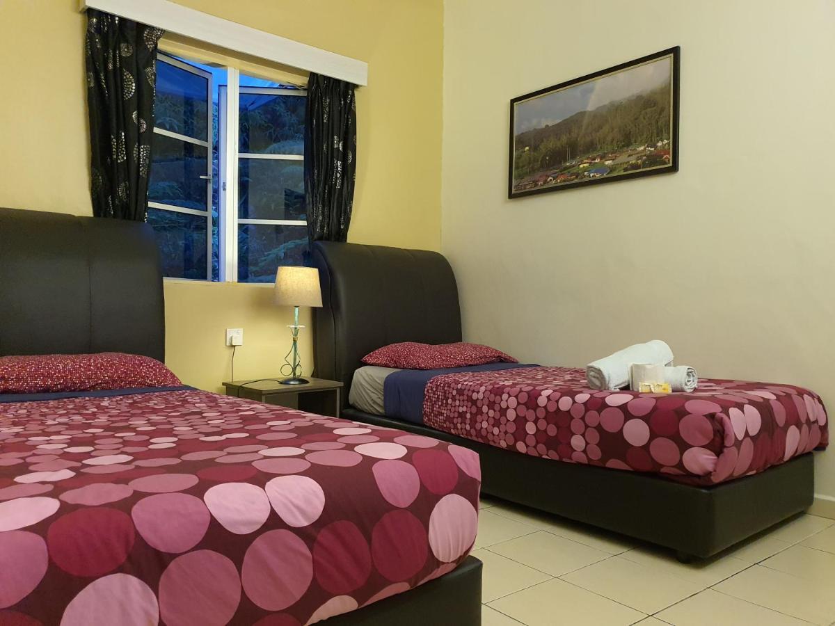 Fathers Guesthouse ตานาห์ราตา ภายนอก รูปภาพ